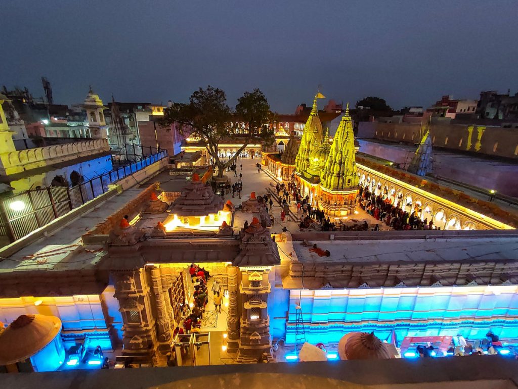 Shri Kashi Vishwanath Temple