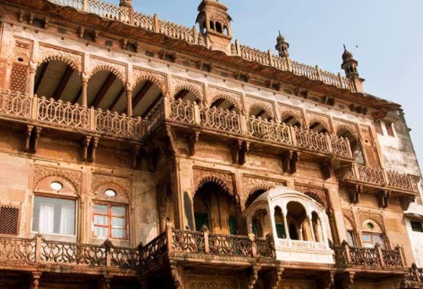 The carved sandstone balconies of Ramnagar Fort near Varanasi