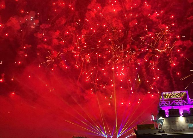 dev diwali red theme firework