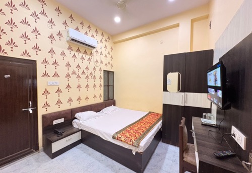 Double Bed Room at Hotel Shivala Grand