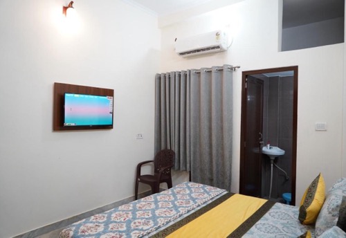 Family room at Kashi Paradise Stay, Varanasi